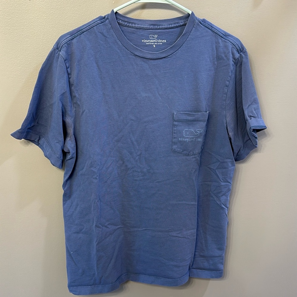 Blue Vineyard vines men’s small t shirt